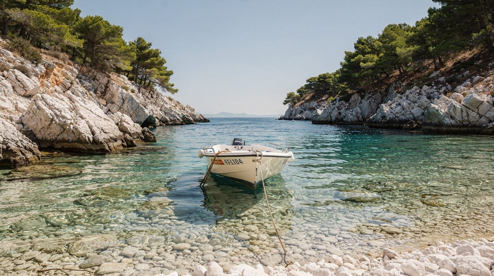 Boat rental in Split: what to rent, costs, and what the rules are — Renting a boat in Split — speedboats, motorboats, RIBs and kayaks without a lice