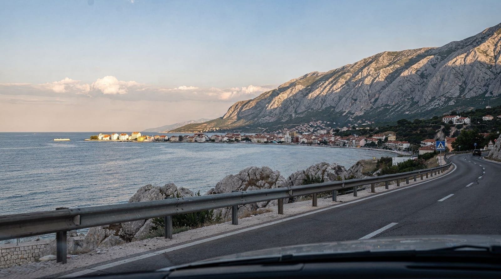 Split 7-day coast itinerary — 7 days — easy — mid-range