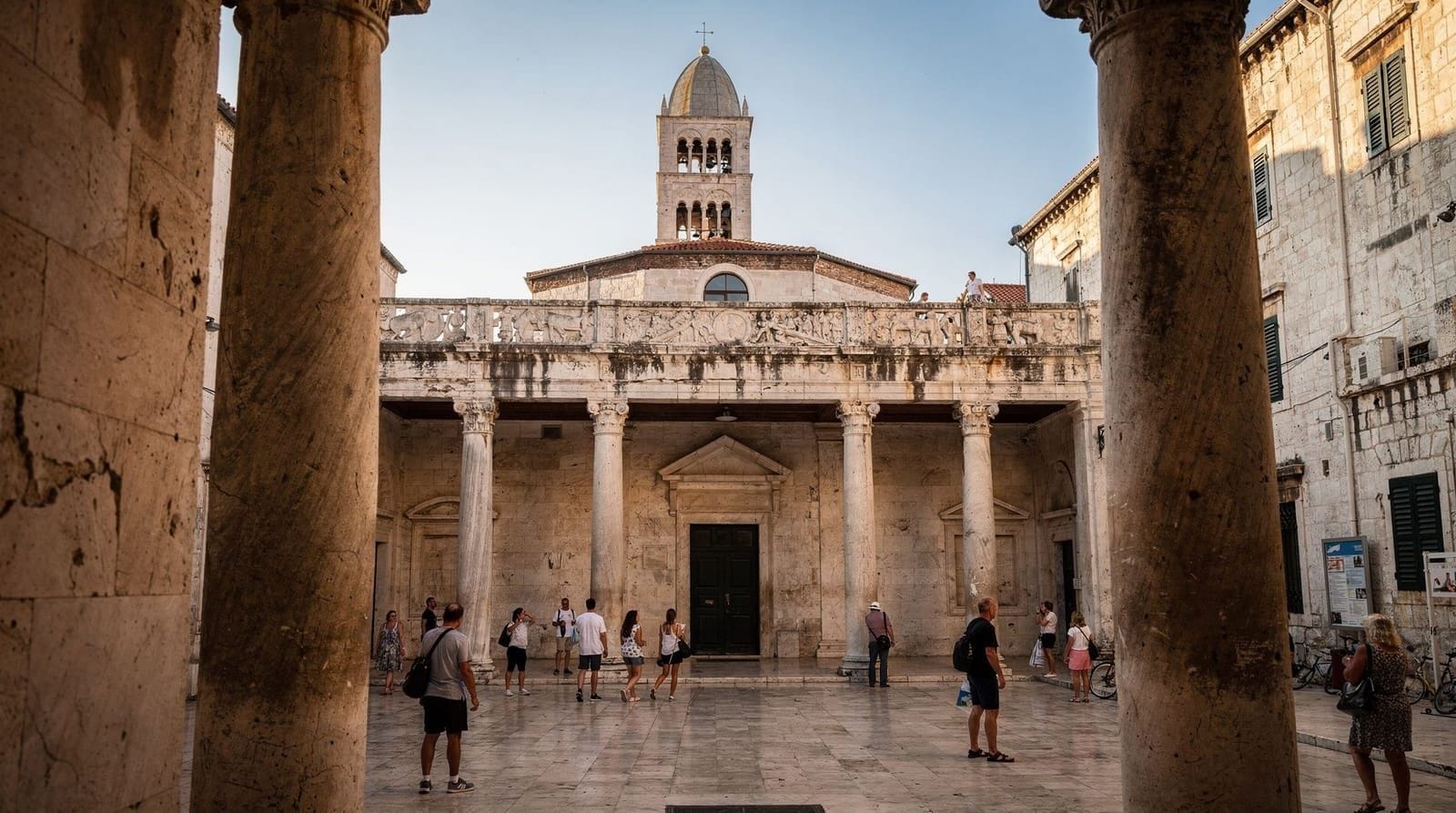 Split: Old Town - Diocletian Palace Guide Tour - Small Group