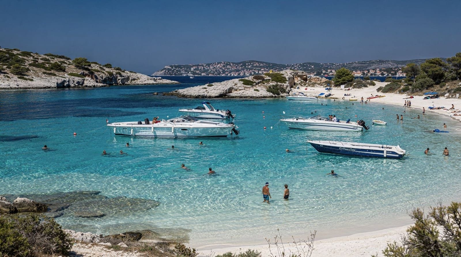 Blue Lagoon and Trogir speedboat tour from Split — honest half-day review — Review of Blue Lagoon 3-island speedboat tours from Split: what to expect, Trogi